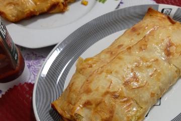 Rocambole  de massa de pastel