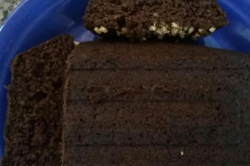 Bolo de cacau e biomassa de banana verde