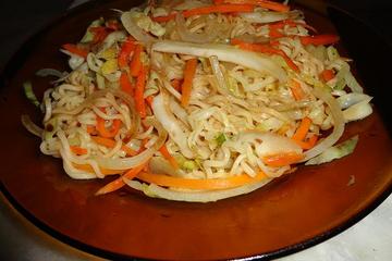 Yakissoba by Amandica
