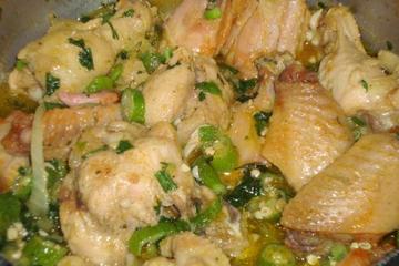 Drumet de frango com quiabo
