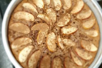 Bolo de aveia com maçã e banana