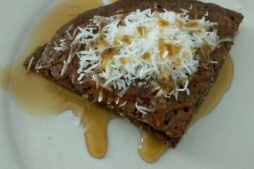 Panqueca fit de aveia, cacau e coco