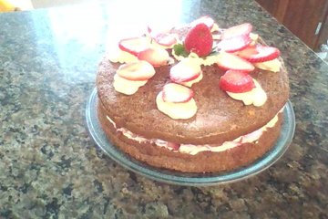 Torta de morango com nata