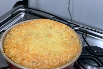 Torta de atum fofinha com farinha de arroz