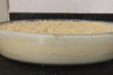 Bolo farofa de banana