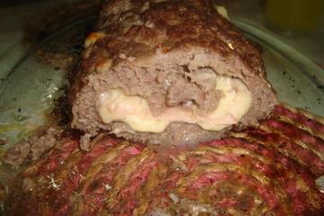 Rocambole de carne moída