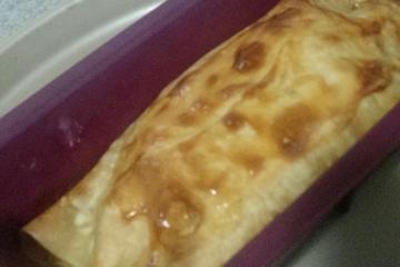 Rocambole  de massa de pastel