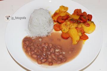 Salsicha com batatas