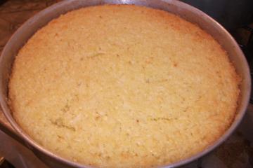 Bolo de aipim feito no liquidificador