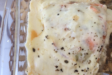 Salmão ao molho de queijo