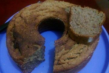 Bolo de farinha de mandioca com banana