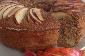 BOLO DE BANANA COM MAÇÃ E AVEIA, BOLO FIT