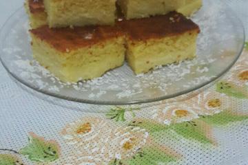 Bolo de fubá cremoso