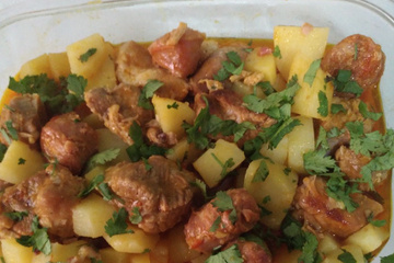 Pernil na pressão com batatas