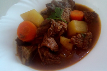 Picadinho de carne com legumes fácil