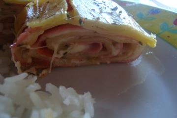Rocambole de massa de Pastel