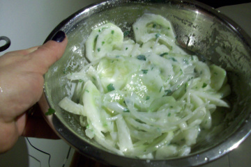 Salada de pepino com iogurte