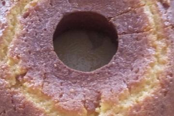 Bolo de laranja molhadinho