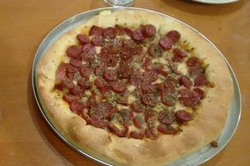 Pizza com borda recheada