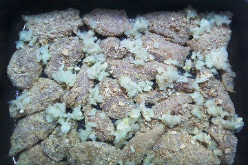 Frango assado com farofa crocante