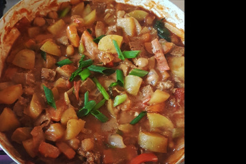 Estrogonofe de legumes e tofu