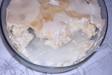 Torta de banana com creme e suspiro do Marcelo