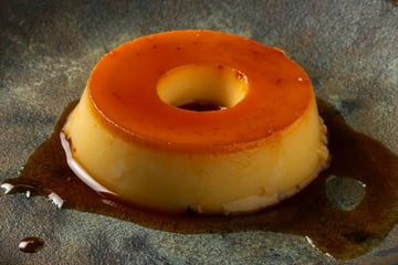 Pudim na airfryer que assa por igual sem queimar