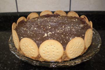 Torta de bolacha com amendoim