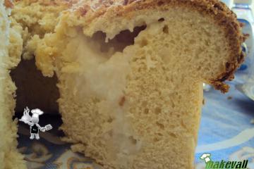 Pão de coco com leite condensado