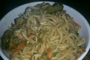Yakissoba de frango