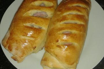 Pão recheado de frios