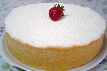 Torta de morango com chantilly