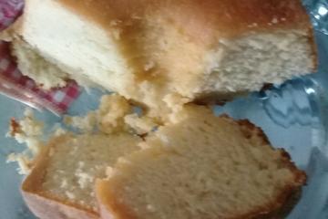 Bolo de coco com leite condensado