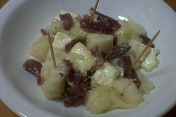 Carne seca com aipim e queijo