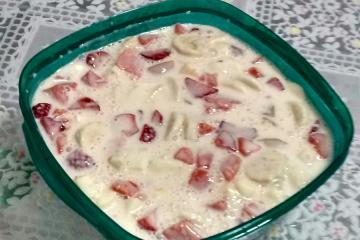 Salada de Frutas Cremosa