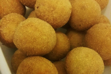 Bolinha de Queijo