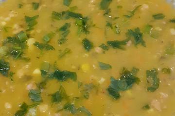 Sopa de Ervilha com Linguiça Toscana
