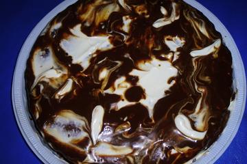 Bolo de chocolate e café