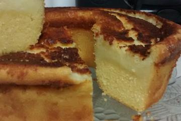 Bolo de fubá cremoso
