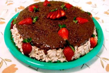 Bolo de chocolate cremoso