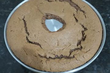 Bolo de chocolate muito fácil
