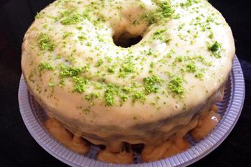 Bolo de limão com iogurte