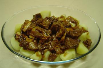 Costela de boi na panela sem água
