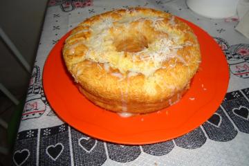 Bolo cremoso de coco (de liquidificador)