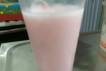 Caipirinha de Yakult (Vodka)