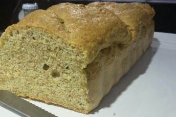 "Pão sem" (sem trigo, sem glúten, sem lactose, low carb)