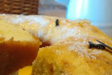 Bolo de laranja molhadinho