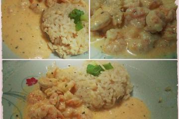 Camarão ao creme parmesão e ervas finas