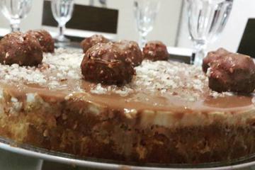 Cheesecake de bombom com castanha-do-pará