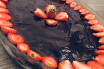 Pavê de chocolate preto e chocolate branco